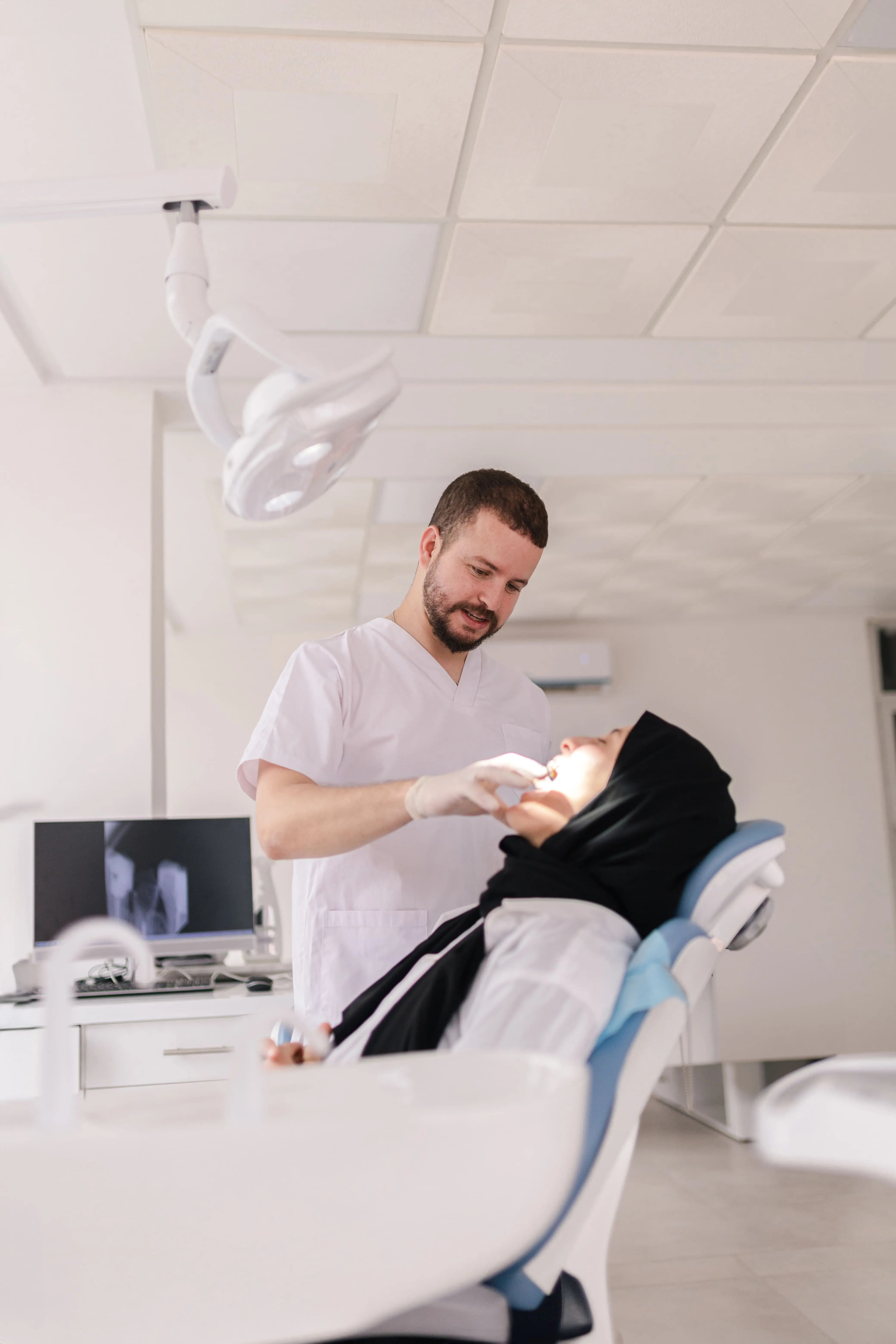 Modern Dental Clinic